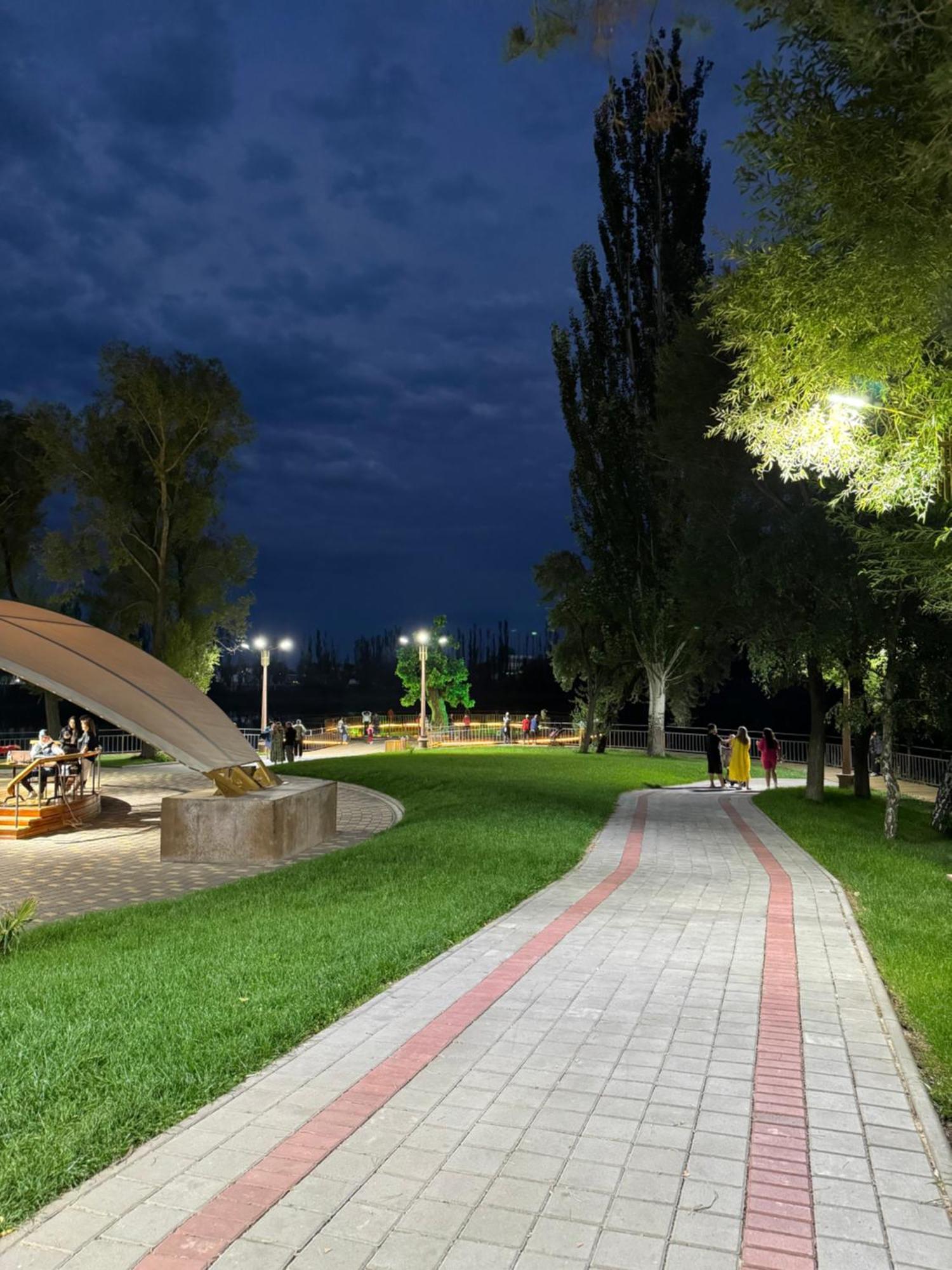 Готель Алые Паруса Чолпон-Ата Екстер'єр фото